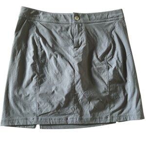 Columbia Dark Grey Omni-Shield Skort | size 8